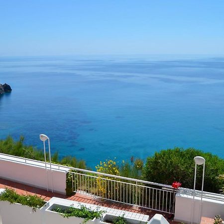 Maridea - Cave Suites Ponza Exteriör bild