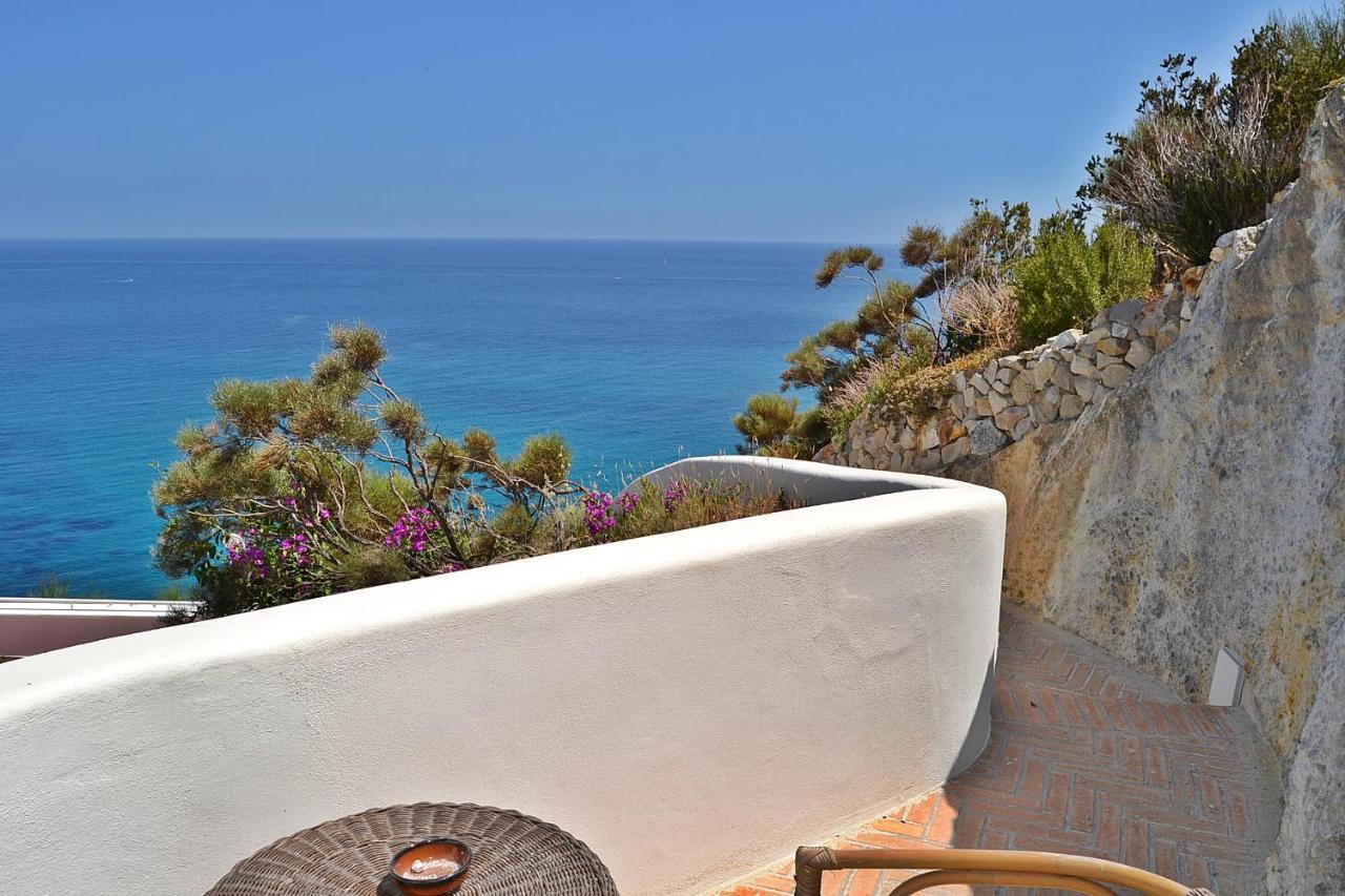 Maridea - Cave Suites Ponza Exteriör bild