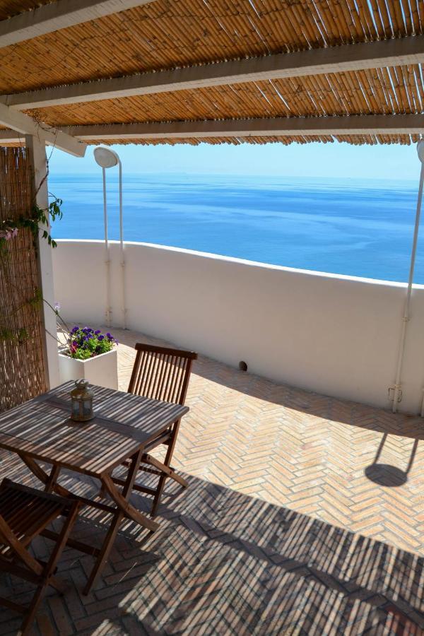 Maridea - Cave Suites Ponza Exteriör bild