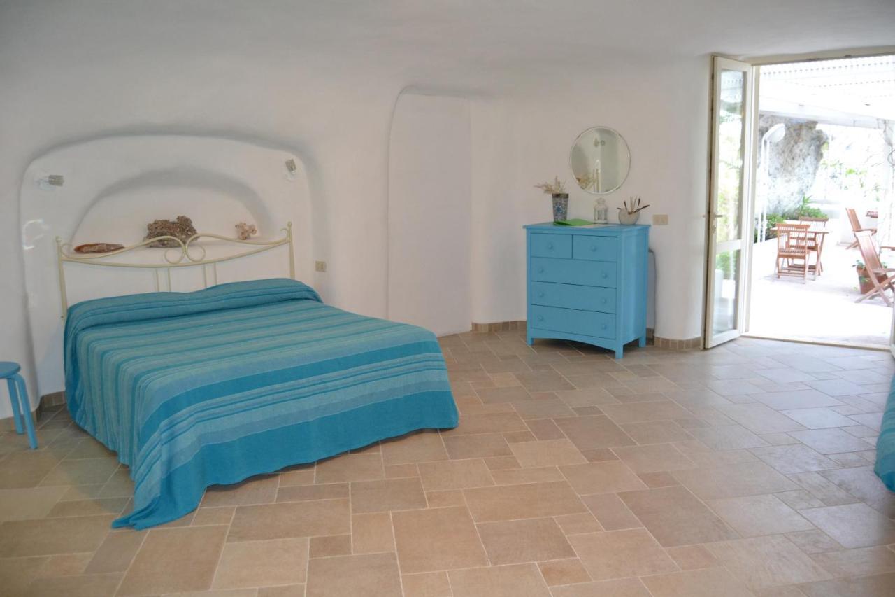 Maridea - Cave Suites Ponza Exteriör bild