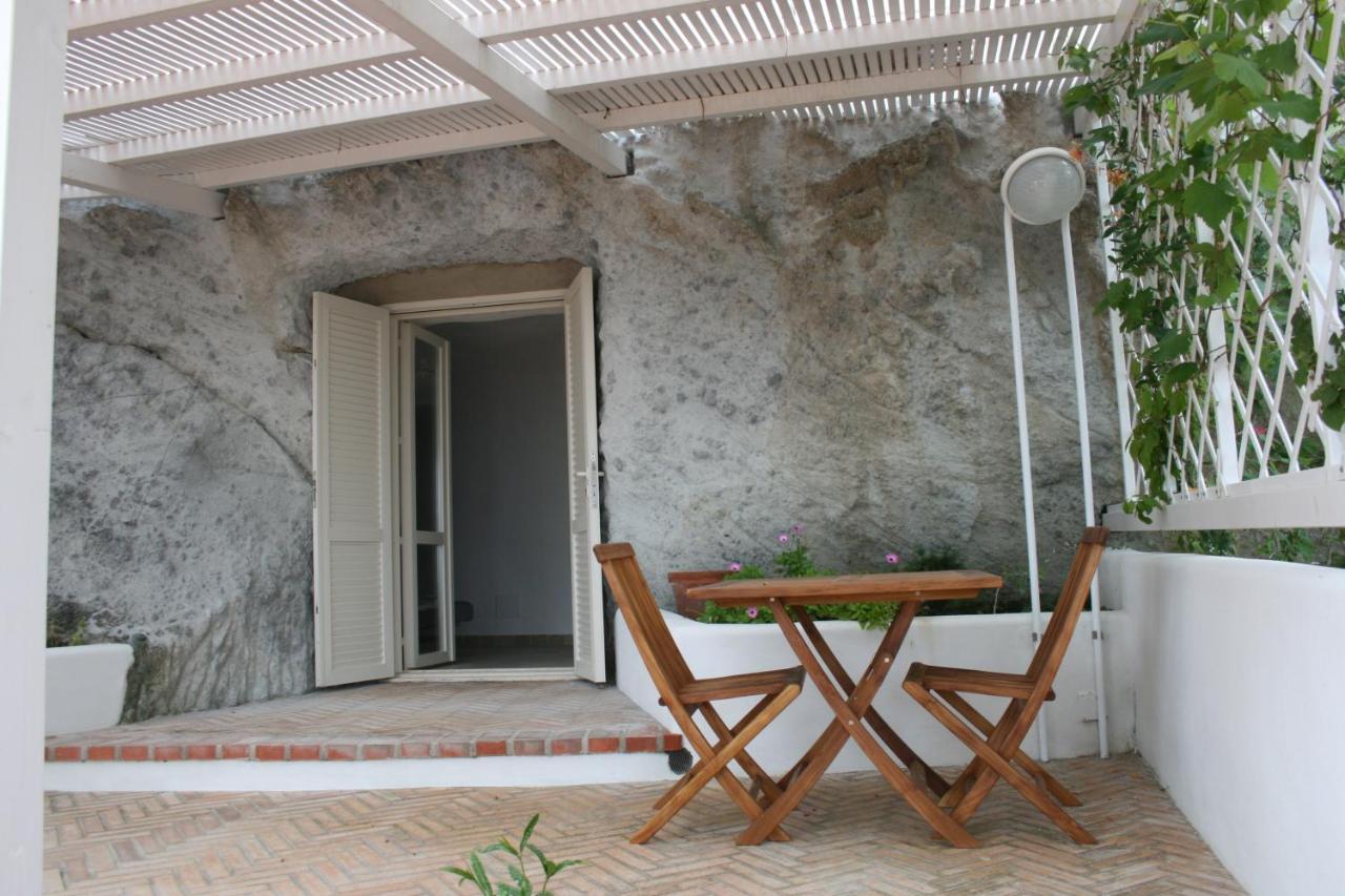 Maridea - Cave Suites Ponza Exteriör bild